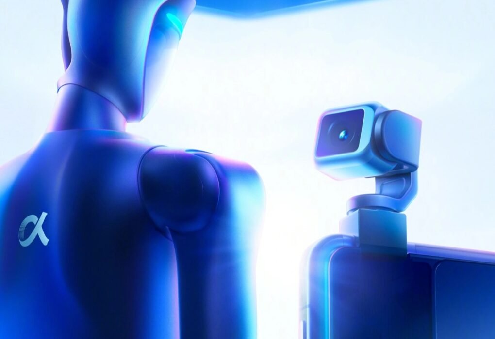 MWC 2026: Luo Wei Hints at Major Honor Surprise Beyond Magic V6