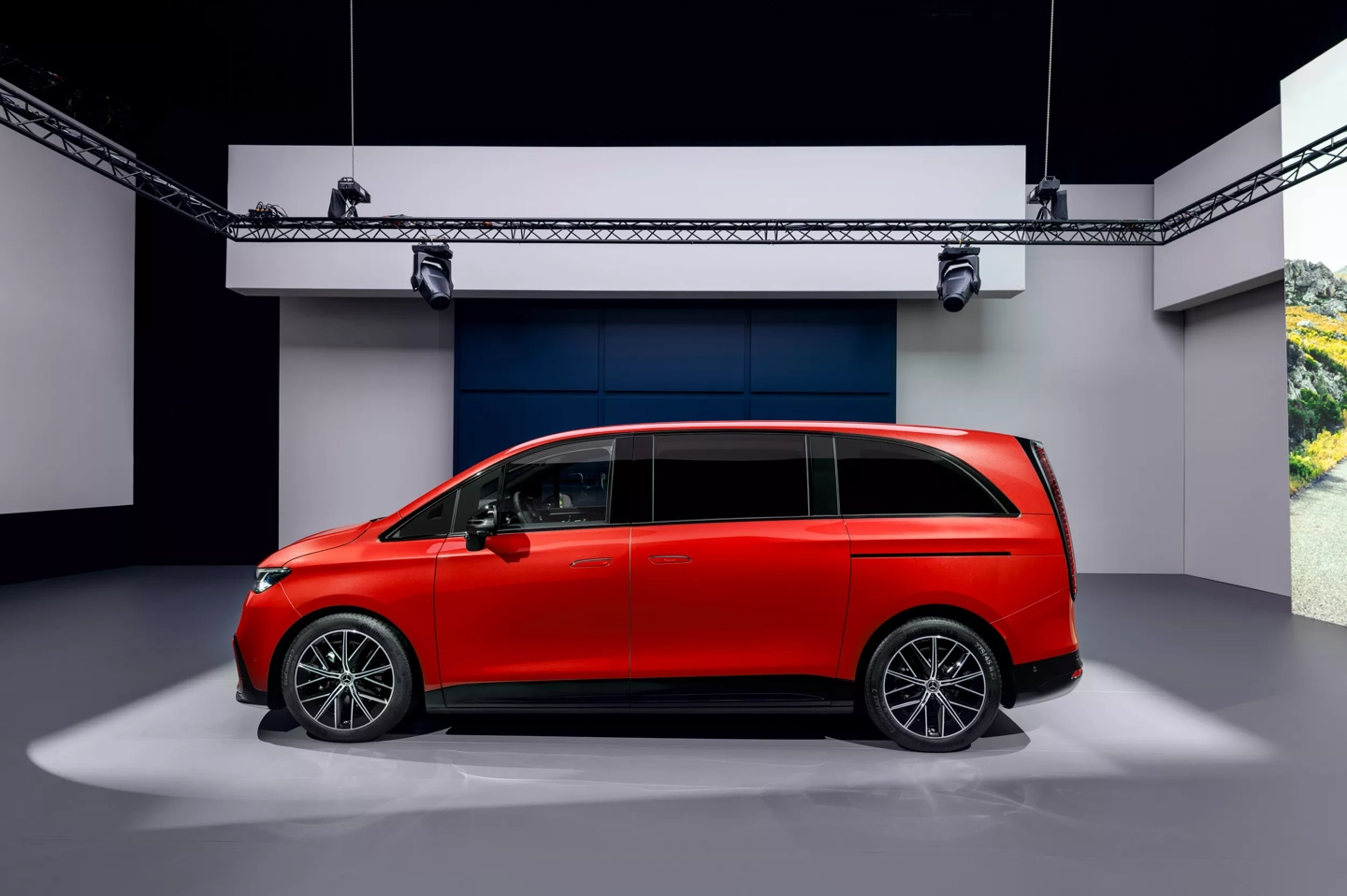 Mercedes-Benz Launches VLE Electric Luxury MPV With Fridge, TV, Sofa