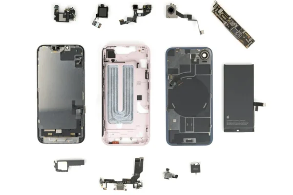 iFixit Disassemble Finds Minimal Cross-Generation Faults in iPhone 17e