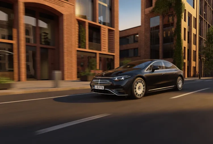 Mercedes-Benz Releases 2027 EQS, Featuring Upgraded 800V Architecture, Steer-by-Wire Tech