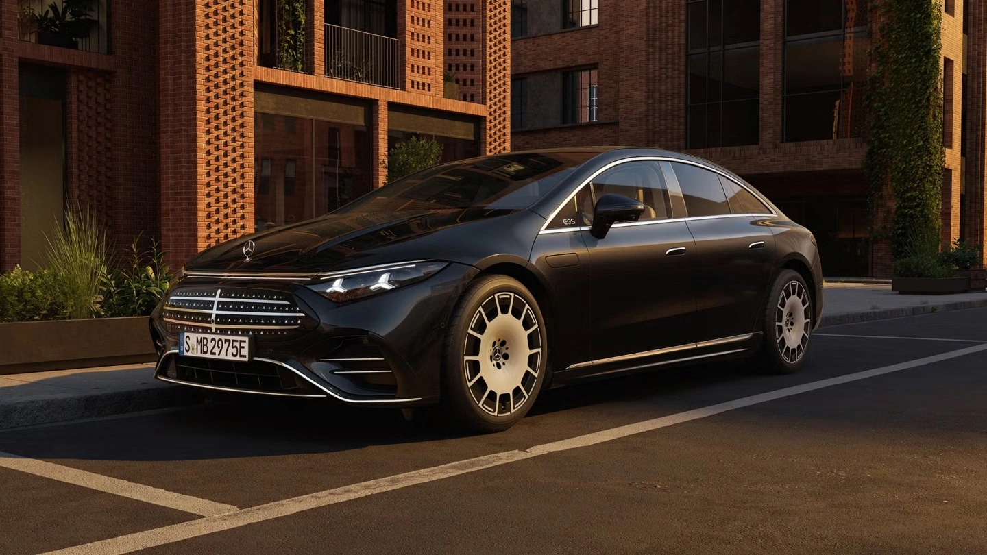 Mercedes-Benz Releases 2027 EQS, Featuring Upgraded 800V Architecture, Steer-by-Wire Tech